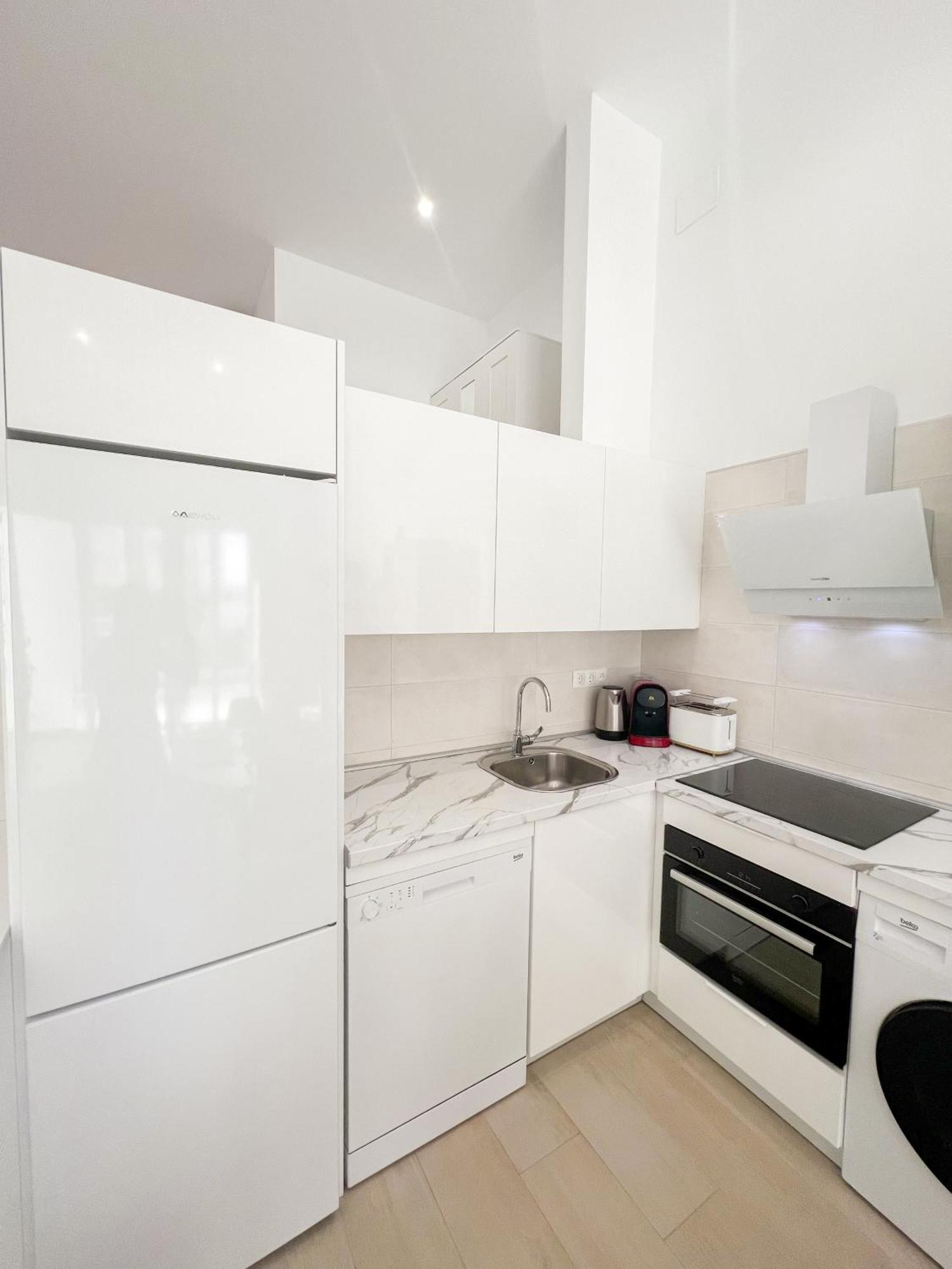 Апартаменты Cozy And Modern Family Flat Carihuela Торремолинос Экстерьер фото